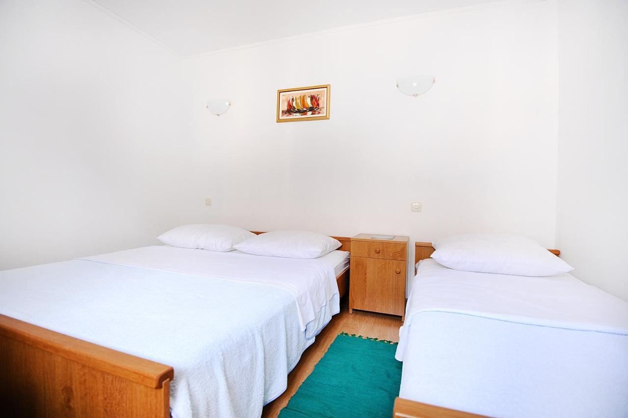 Apartments Rejo Donji Okrug  エクステリア 写真